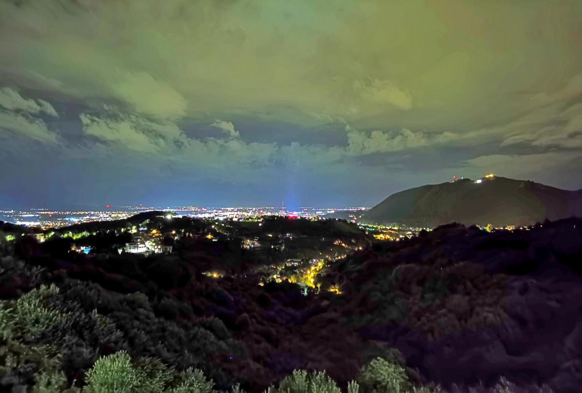 Coroni Seasons Apart With Panoramic View Braşov Eksteriør bilde